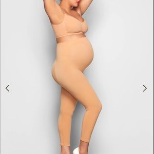 SKIMS Maternity Solutionwear Tights